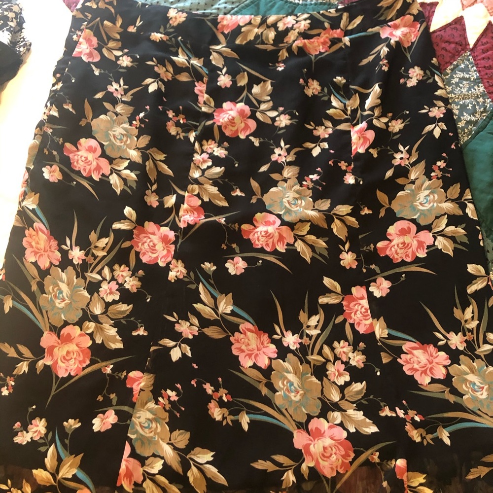 Women’s skirt